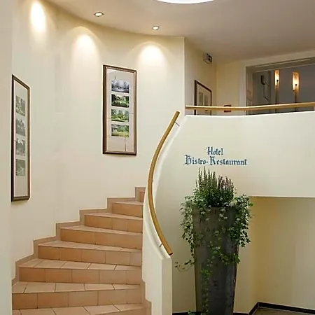 Am Wallgraben 3* بريلون