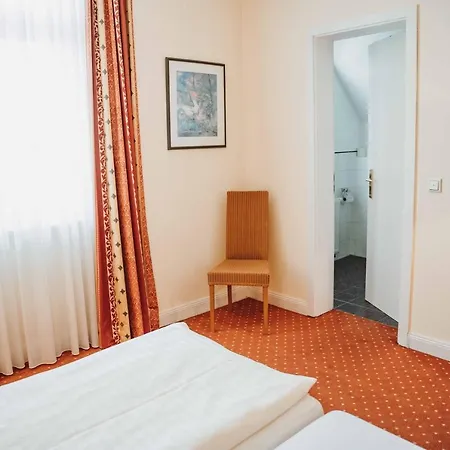 Am Wallgraben 3*