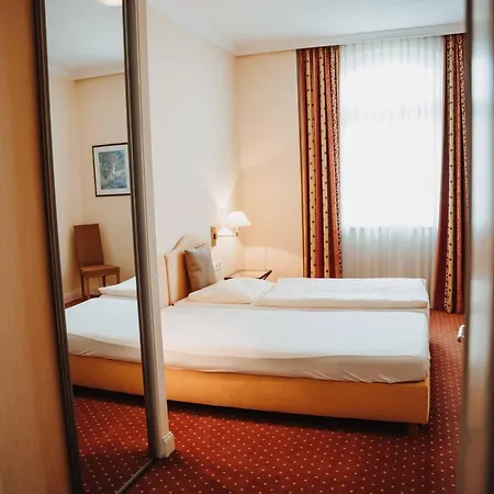 فندق Am Wallgraben 3*
