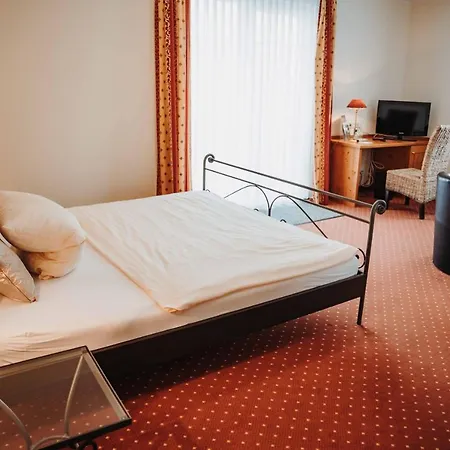 Am Wallgraben 3*