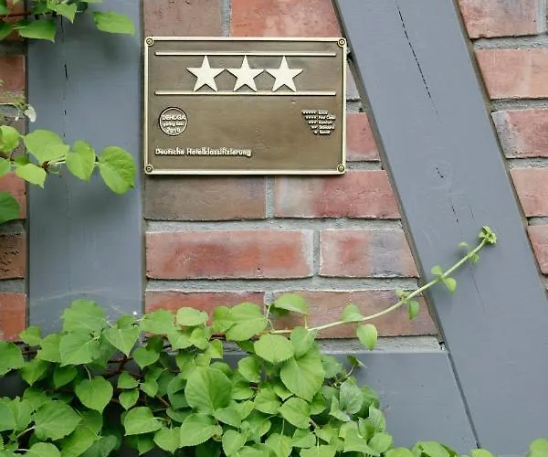 Am Wallgraben Отель 3*